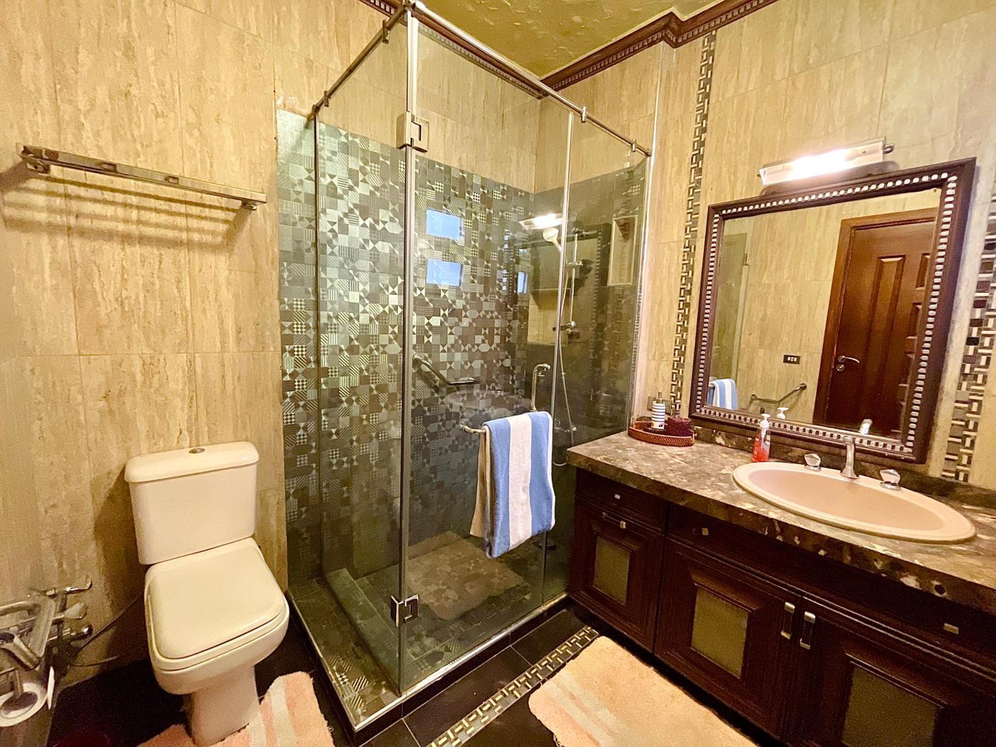 شقة 5-min To Nile 1br Spacious In Maadi *